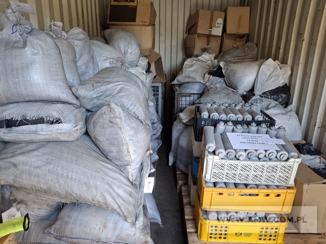 Zużyty węgiel aktywny (przeterminowany węgiel aktywny do filtrów wody luzem i w kolumnach plastikowych) /kod odpadu 19 09 04/ - pakiet o masie 2 144,80 kg 